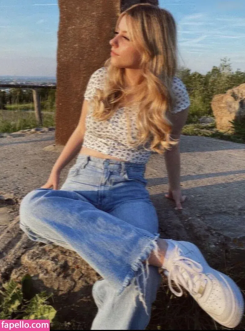 FabienneXIII Onlyfans Photo Gallery 