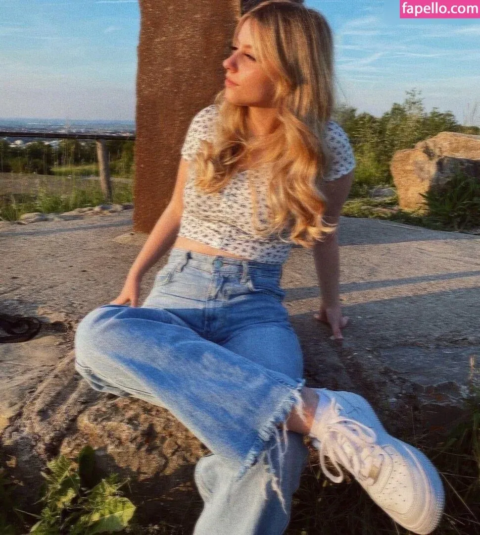 FabienneXIII Onlyfans Photo Gallery 