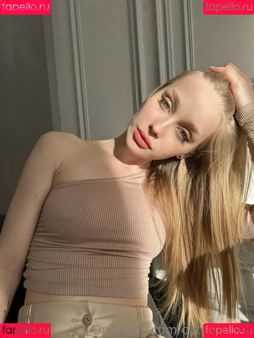 cutie_kira Onlyfans Photo Gallery 