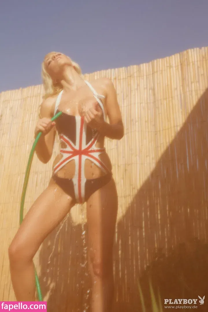 Sarah Domke Onlyfans Photo Gallery 