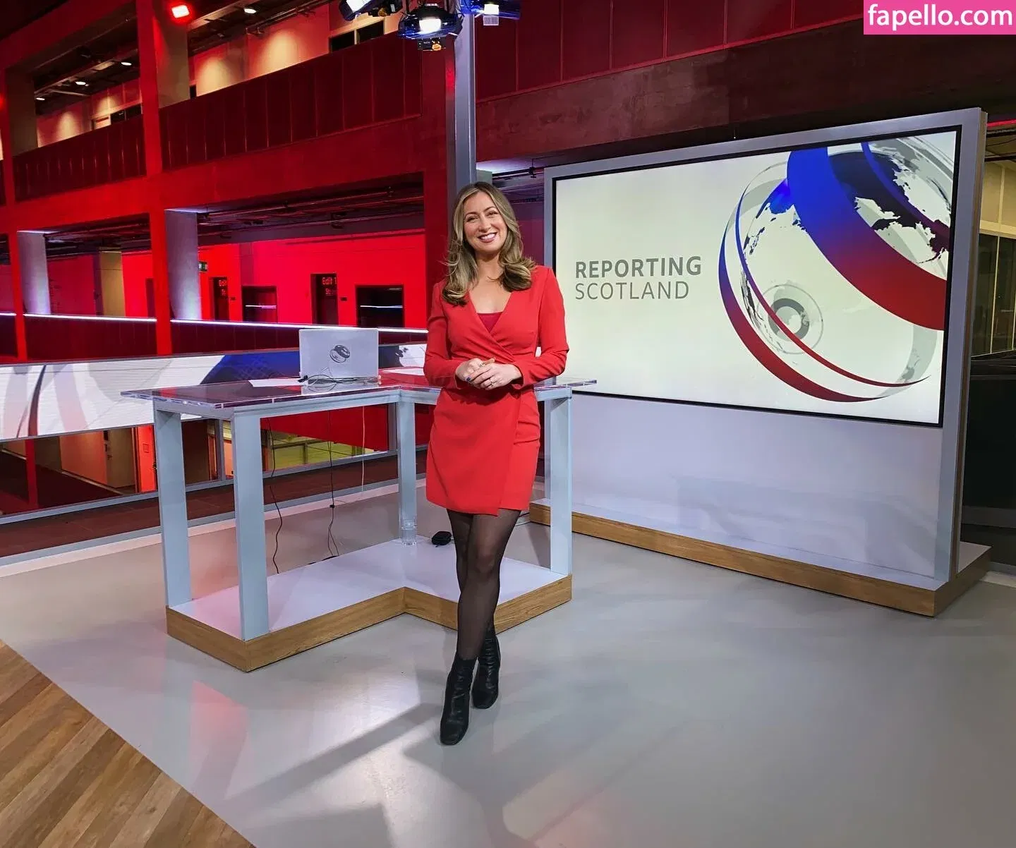 Sarah McMullen Onlyfans Photo Gallery 