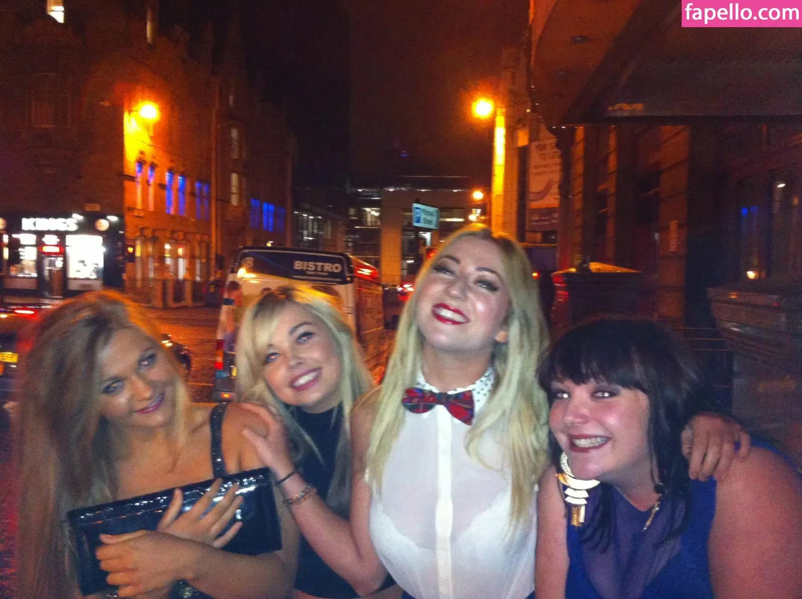 Sarah McMullen Onlyfans Photo Gallery 