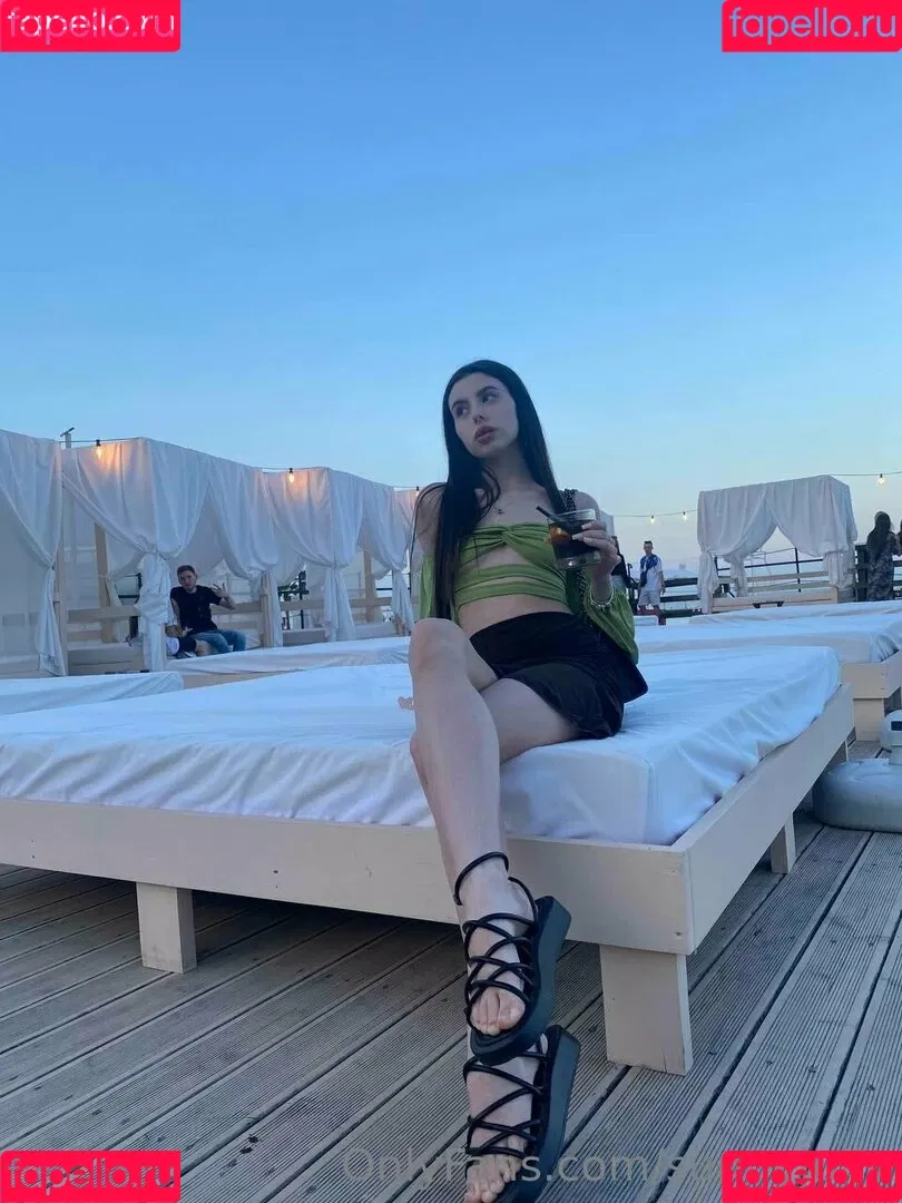 sunnyjully Onlyfans Photo Gallery 