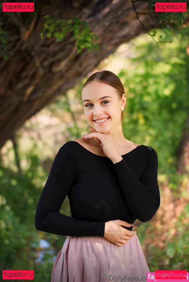 sunnyjully Onlyfans Photo Gallery 