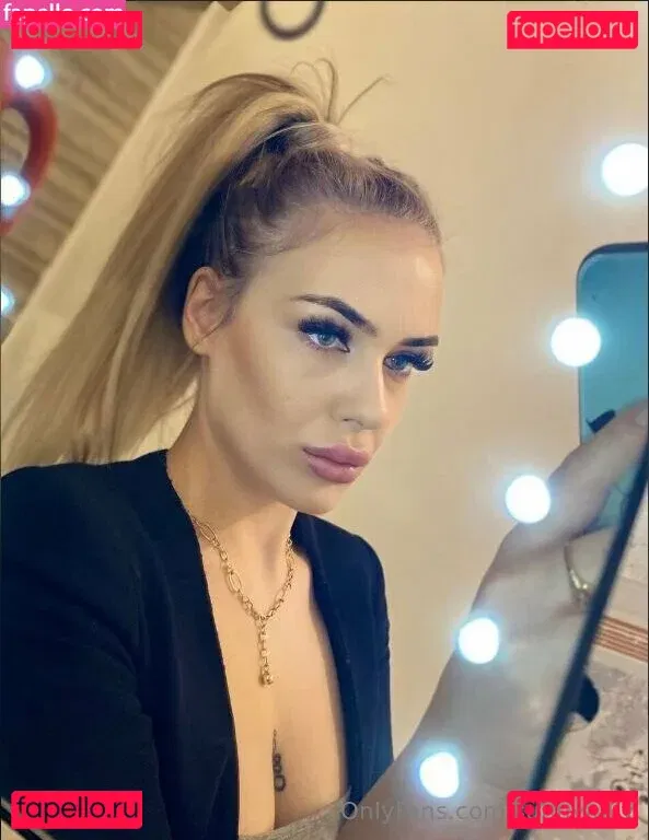 sunnyjully Onlyfans Photo Gallery 