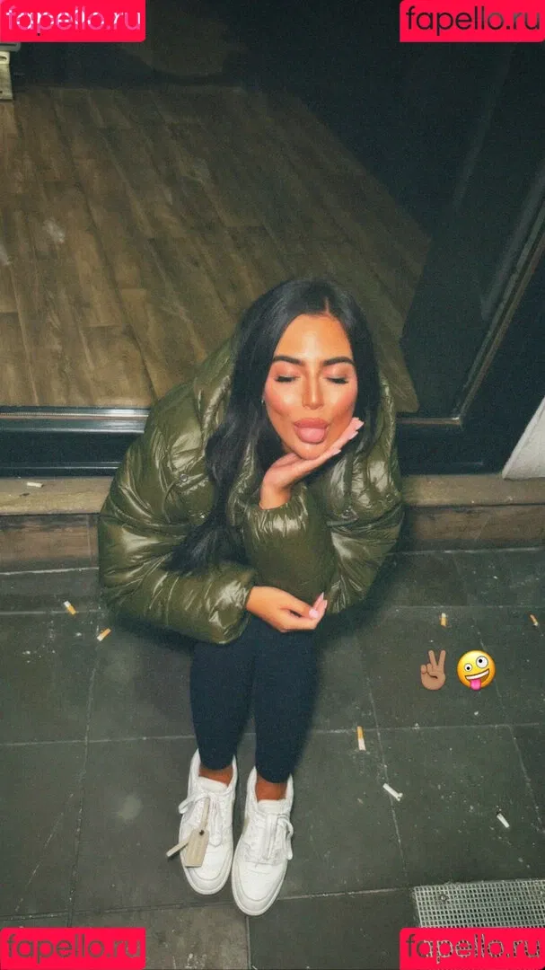 Aleyna_G_ Onlyfans Photo Gallery 