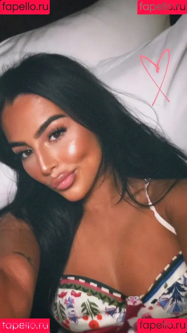 Aleyna_G_ Onlyfans Photo Gallery 
