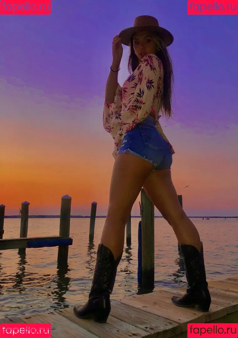 Jadeyeyess Onlyfans Photo Gallery 