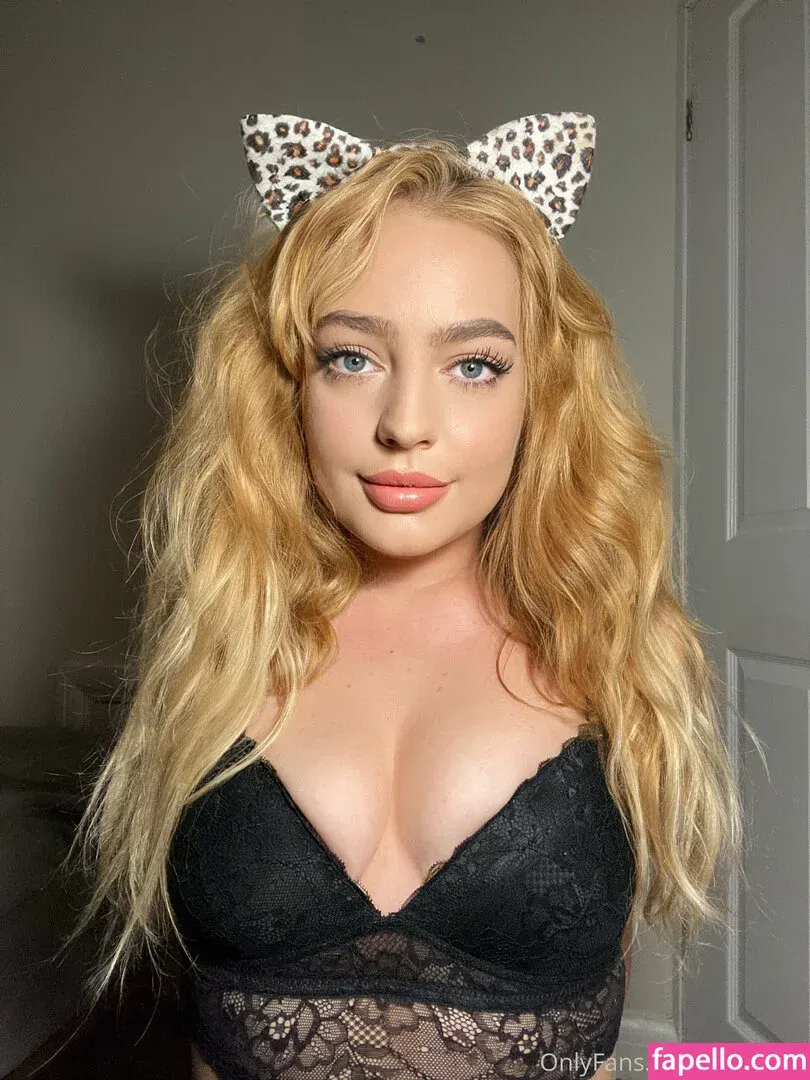 Jadeyeyess Onlyfans Photo Gallery 