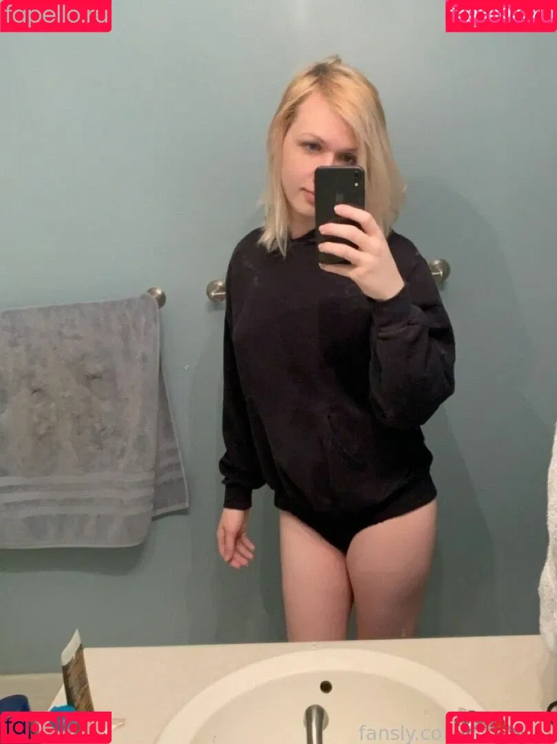 ellie_exx Onlyfans Photo Gallery 