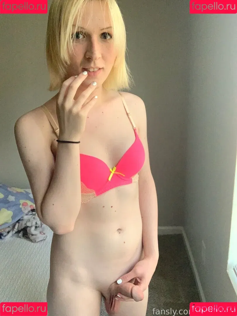 ellie_exx Onlyfans Photo Gallery 