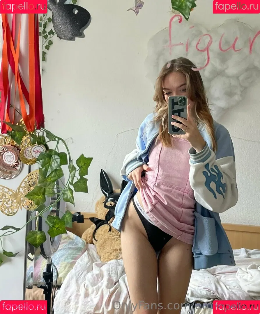 emilyxxoxo Onlyfans Photo Gallery 