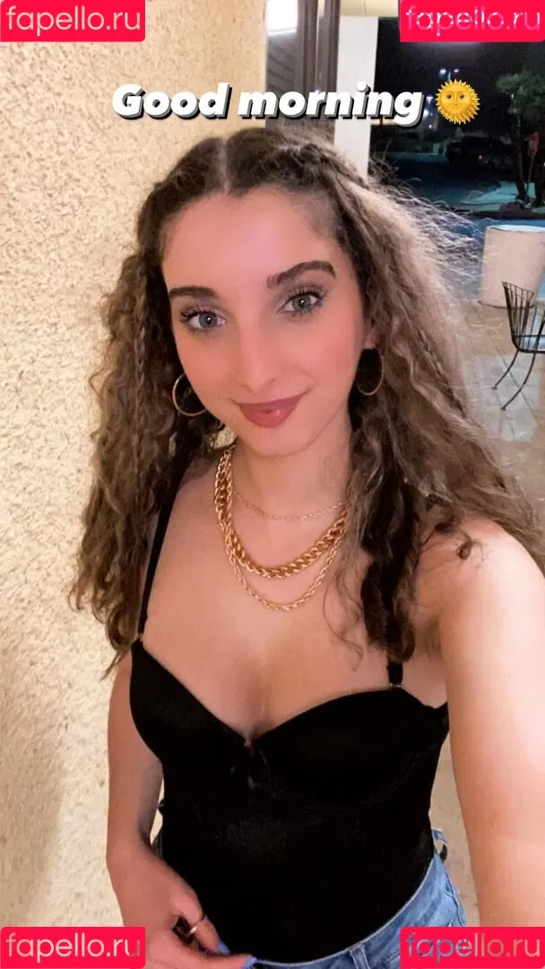 Yanellis Linares Onlyfans Photo Gallery 