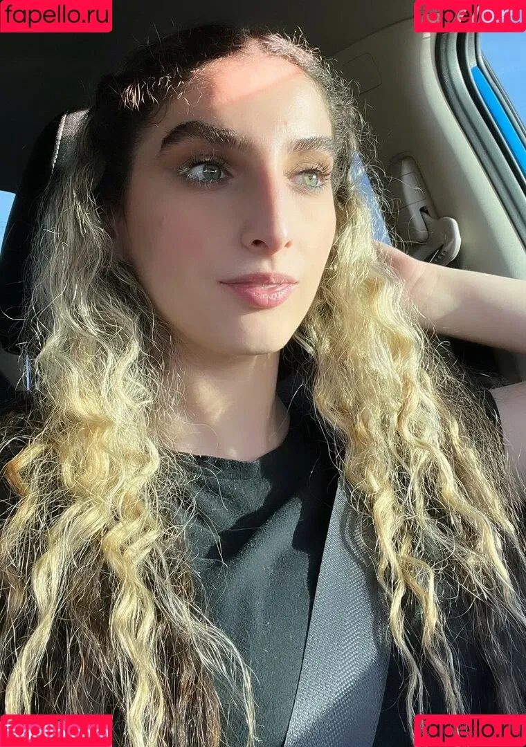 Yanellis Linares Onlyfans Photo Gallery 