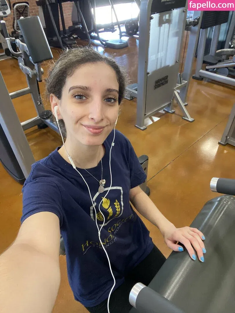 Yanellis Linares Onlyfans Photo Gallery 