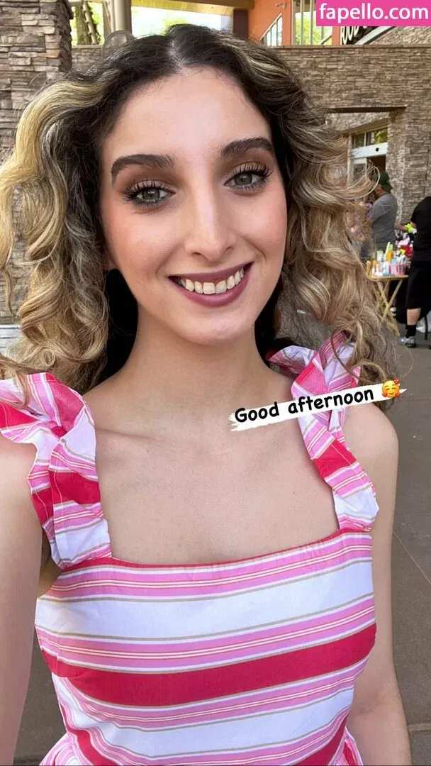 Yanellis Linares Onlyfans Photo Gallery 