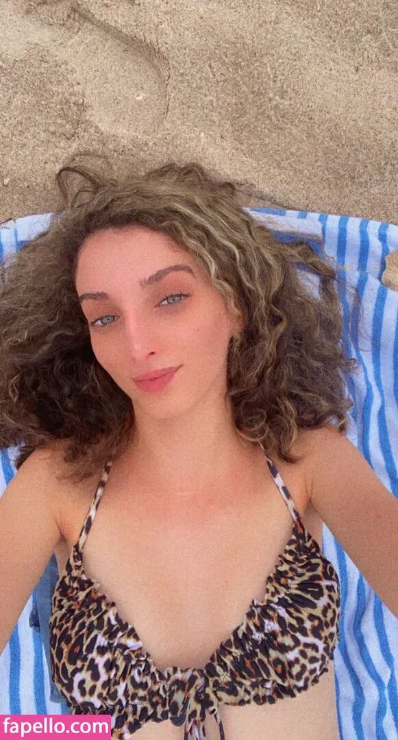 Yanellis Linares Onlyfans Photo Gallery 