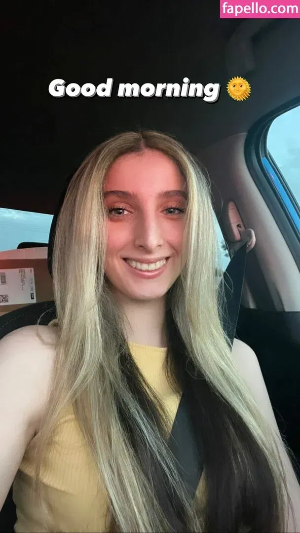 Yanellis Linares Onlyfans Photo Gallery 