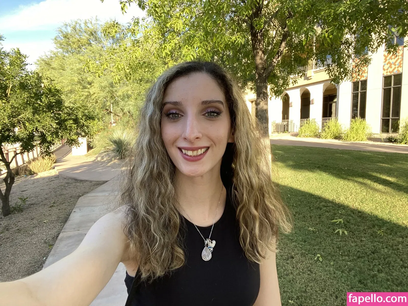 Yanellis Linares Onlyfans Photo Gallery 