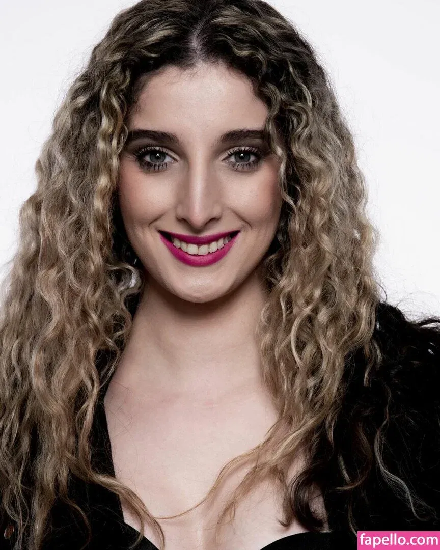 Yanellis Linares Onlyfans Photo Gallery 