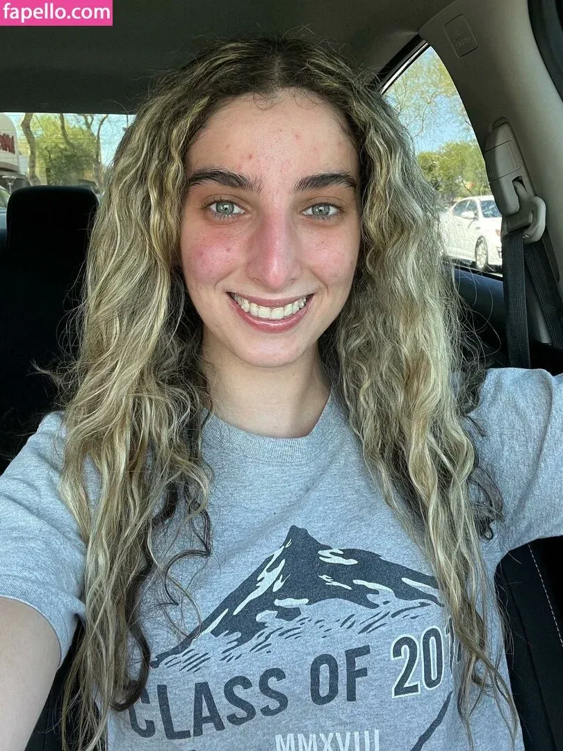 Yanellis Linares Onlyfans Photo Gallery 