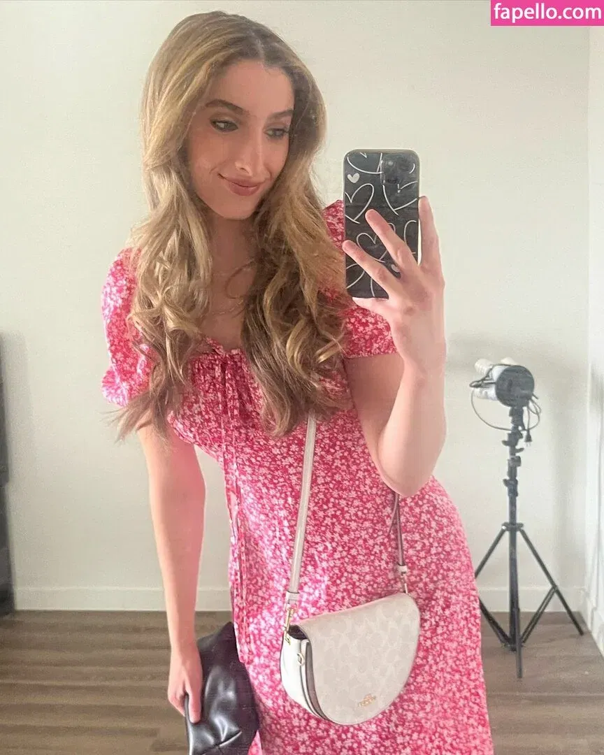 Yanellis Linares Onlyfans Photo Gallery 