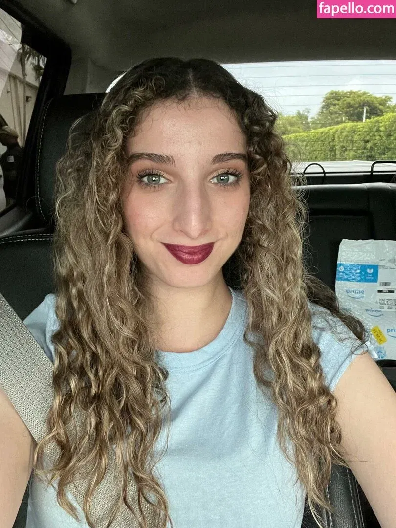 Yanellis Linares Onlyfans Photo Gallery 