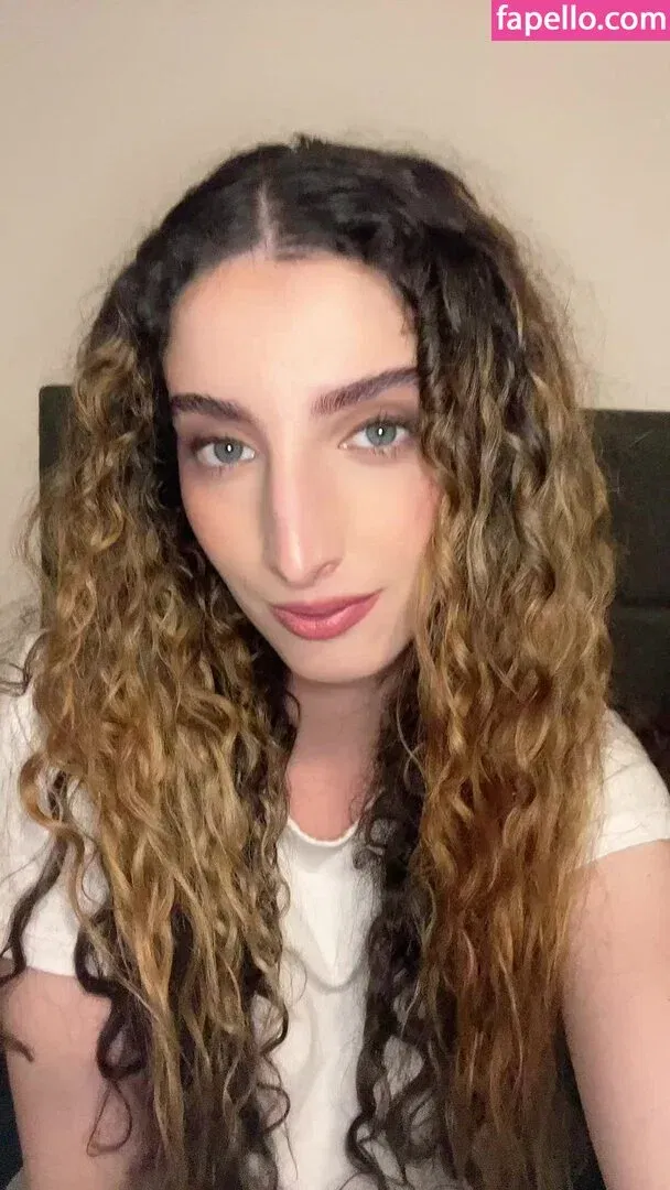 Yanellis Linares Onlyfans Photo Gallery 