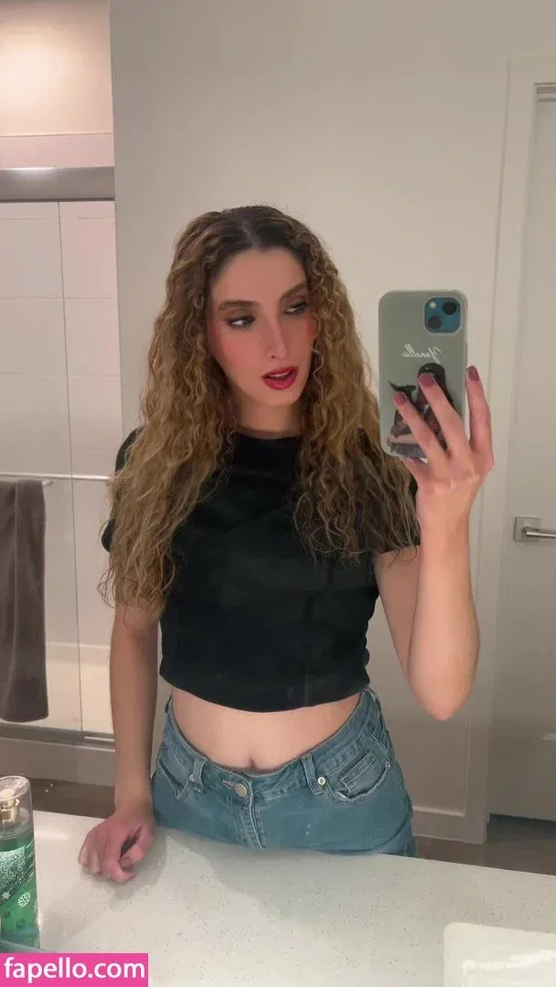 Yanellis Linares Onlyfans Photo Gallery 