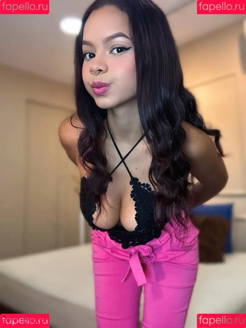 Cheyla Collins Onlyfans Photo Gallery 