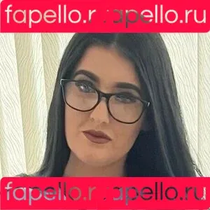 arianamilan Onlyfans Photo Gallery 