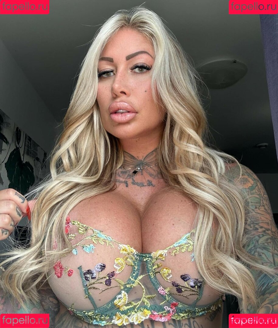 CallmeRoxy Onlyfans Photo Gallery 