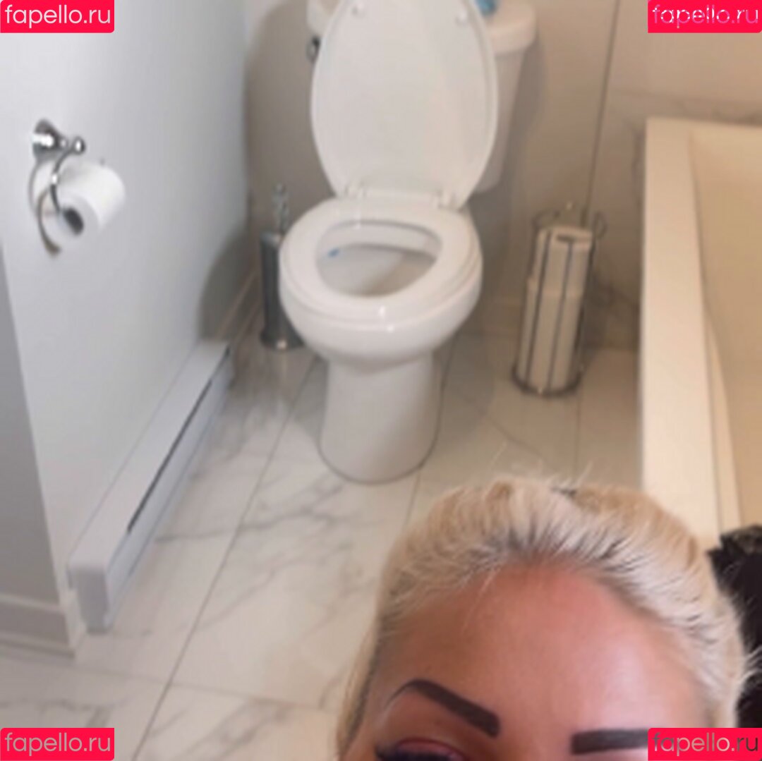 CallmeRoxy Onlyfans Photo Gallery 