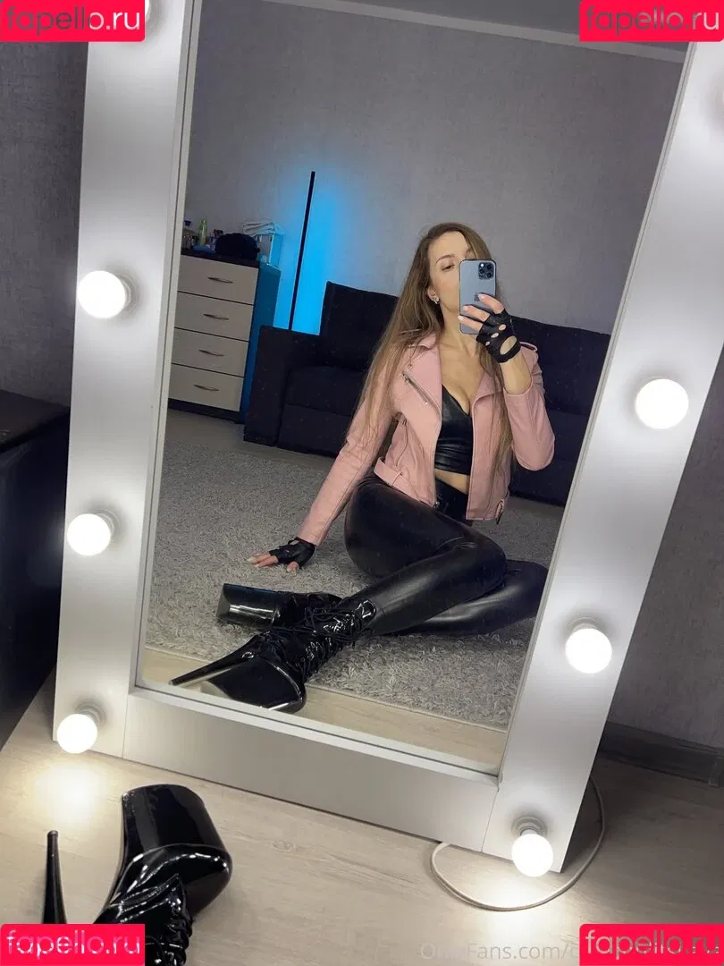 Olga Chulitskaya Onlyfans Photo Gallery 