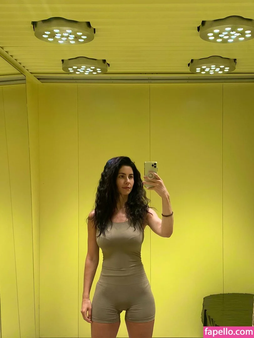 Gi Mornni Onlyfans Photo Gallery 