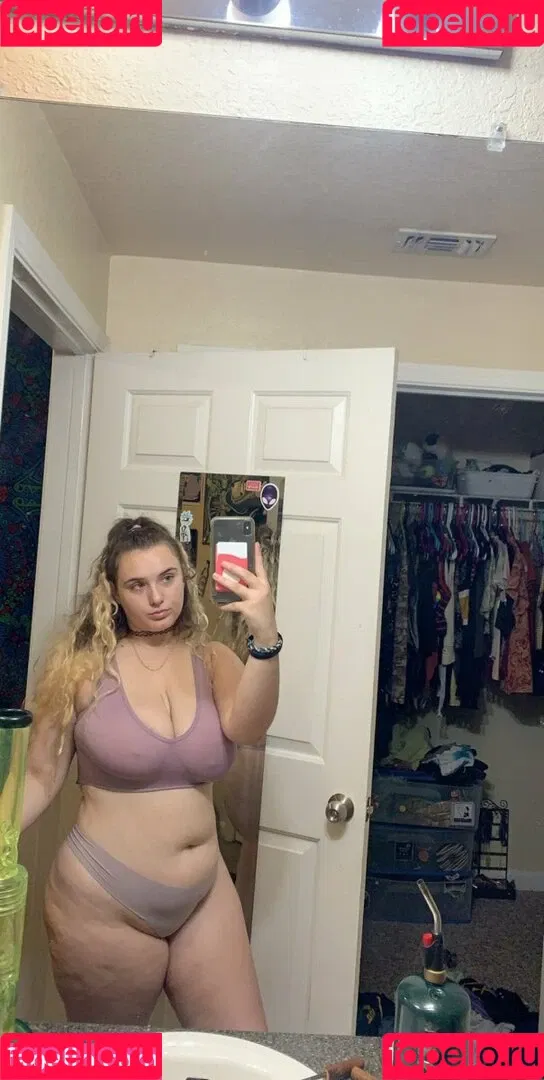 Sapphire Onlyfans Photo Gallery 