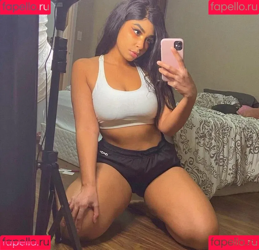 Sapphire Onlyfans Photo Gallery 