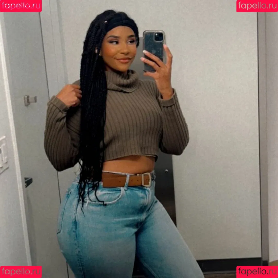 Sapphire Onlyfans Photo Gallery 