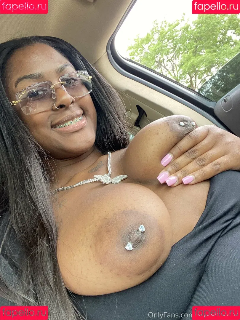 Sweettoothh Onlyfans Photo Gallery 