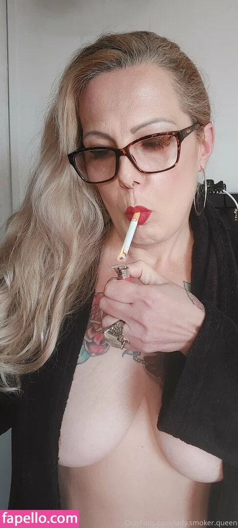 lady.smoker.queen Nude Onlyfans Photo 31