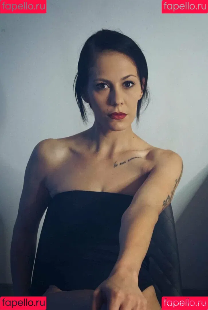 diebiene88_ Onlyfans Photo Gallery 