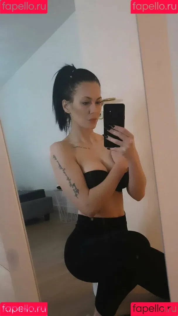 diebiene88_ Onlyfans Photo Gallery 