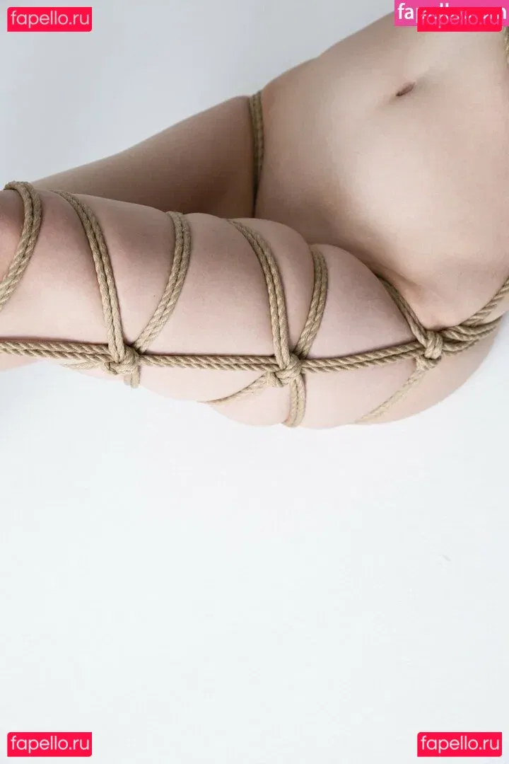 m0e_1i7_ Onlyfans Photo Gallery 