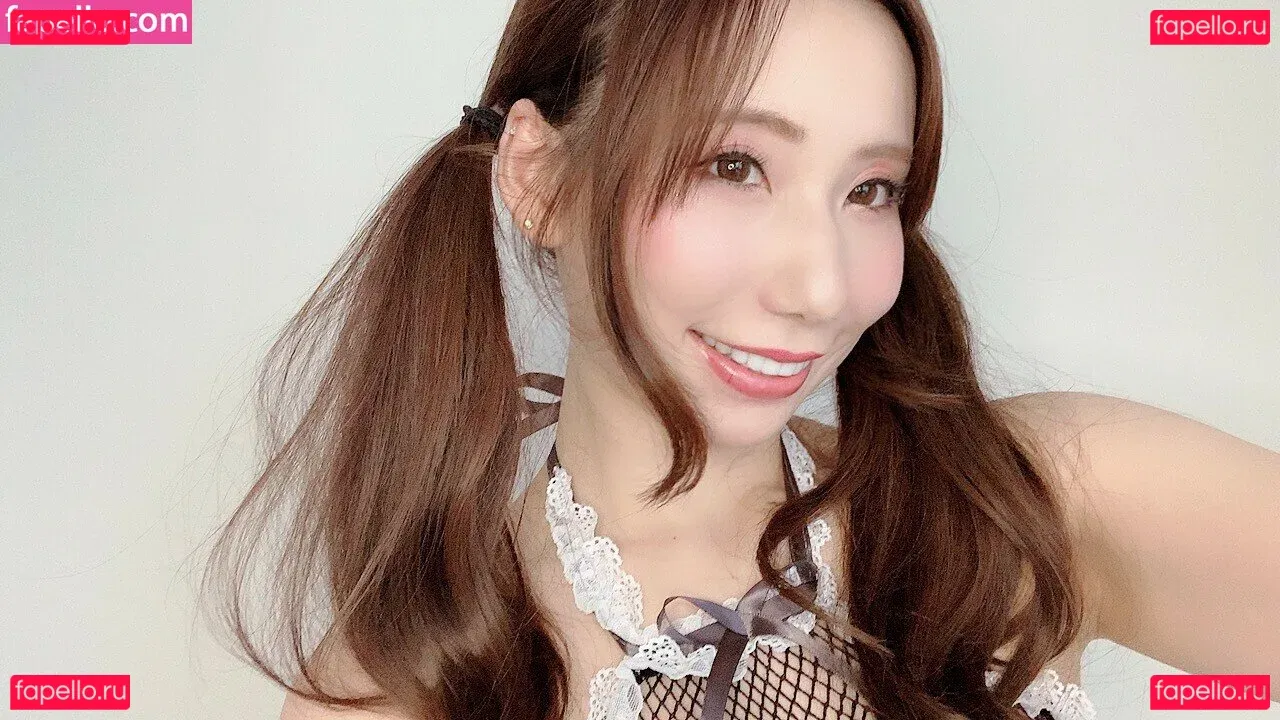 m0e_1i7_ Onlyfans Photo Gallery 