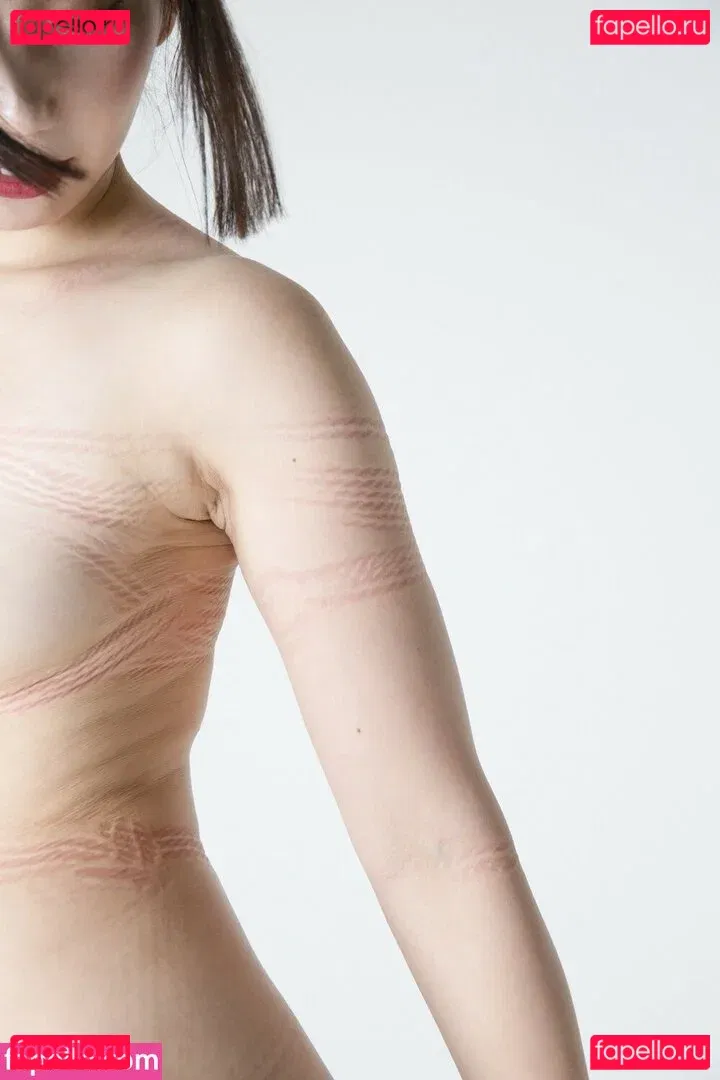 m0e_1i7_ Onlyfans Photo Gallery 