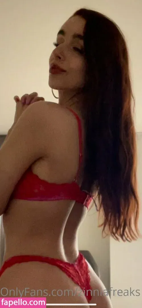 zinniafreaks Onlyfans Photo Gallery 