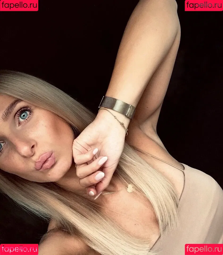 Mara Sachs Onlyfans Photo Gallery 
