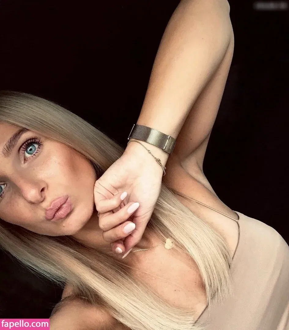 Mara Sachs Onlyfans Photo Gallery 