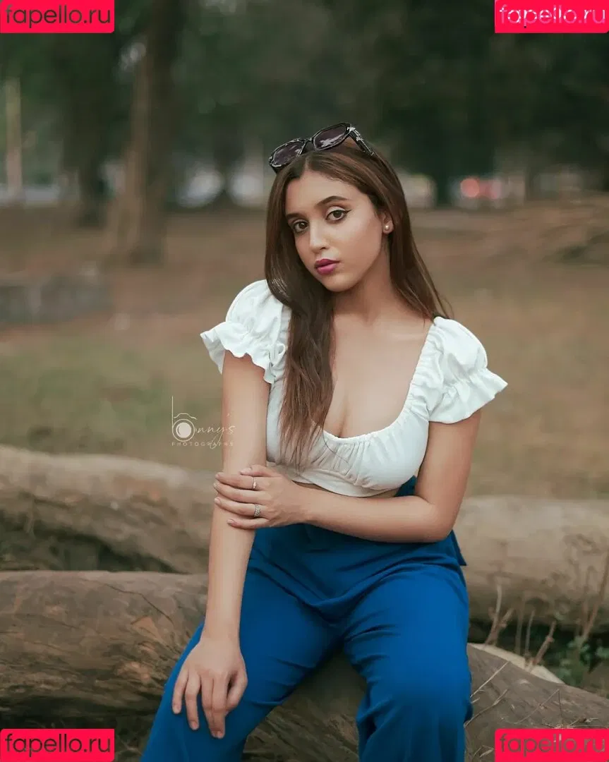 Rajasree Onlyfans Photo Gallery 