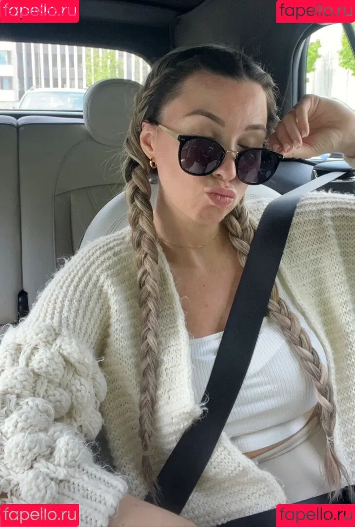 Anastasija Lukic Onlyfans Photo Gallery 